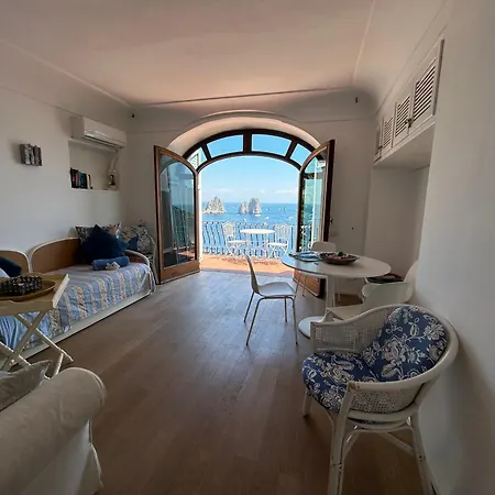 Casa Vista Faraglioni Apartamento *